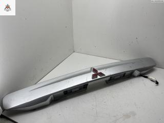 накладка подсветки номера Mitsubishi Space Star 1 поколение 1999, 1.8 л., бензин, МКПП, серый, минивэн, MR245529