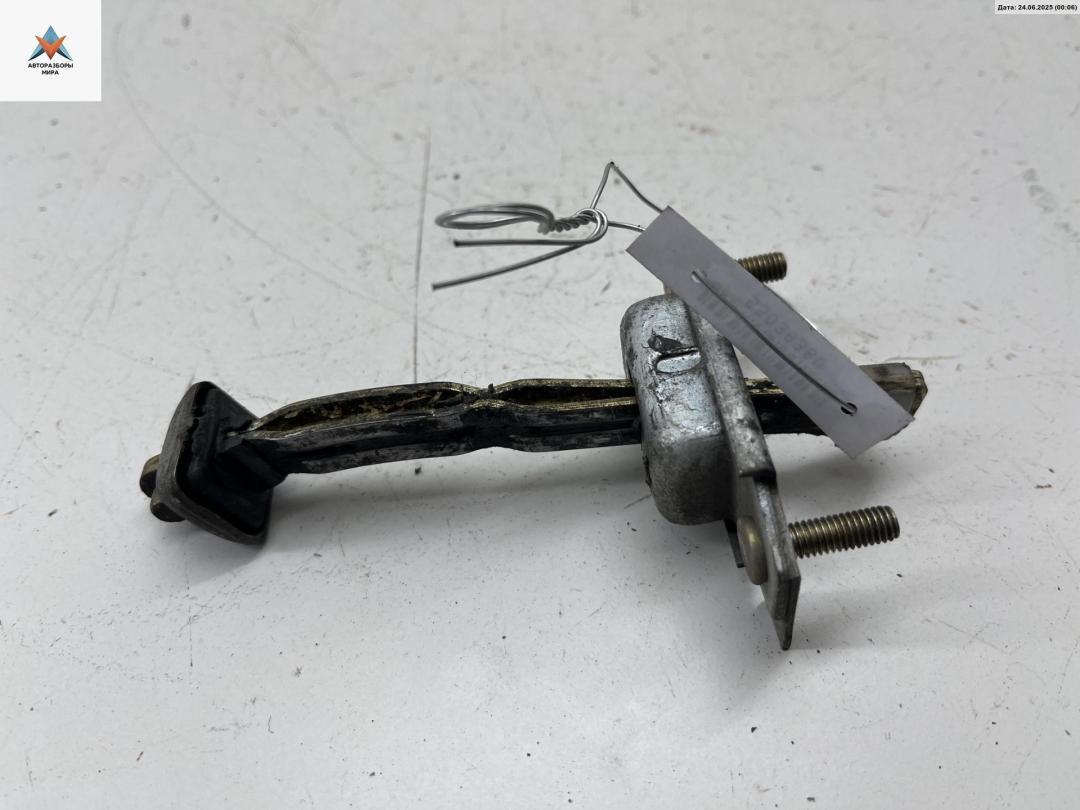 Ограничитель открывания двери задней Mazda 323 BA 1997, хетчбэк 5 дв. - фото №1