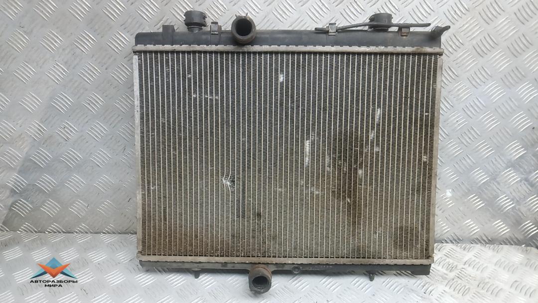 радиатор охлаждения Peugeot 407 1 поколение 2006, 2.0 л., HDi, дизель, МКПП, седан - фото №1