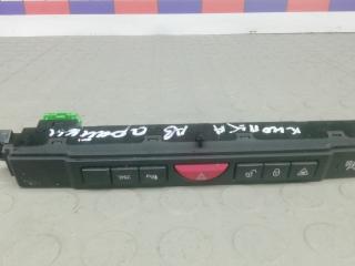 кнопка аварийной сигнализации Land Rover Range Rover Sport 1 поколение 2007, 3.6 л., дизель, АКПП, внедорожник 5 дв., YUL501380