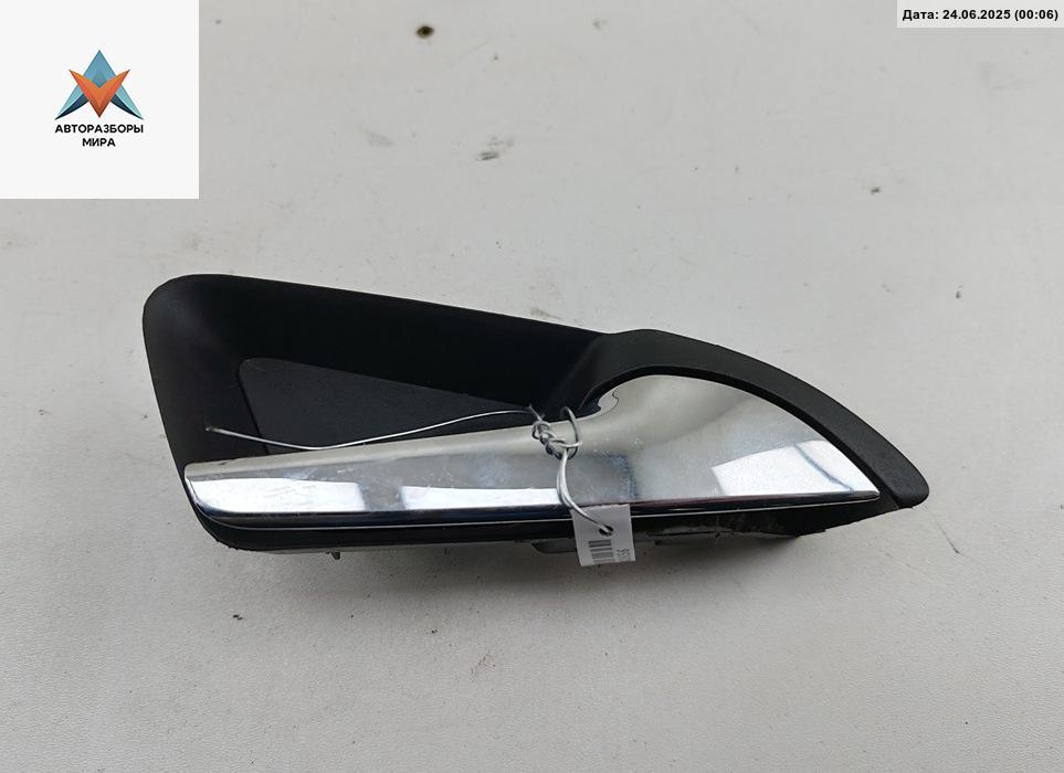 ручка внутренняя задняя правая Chevrolet Orlando 1 поколение 2011, 2.0 л., дизель, АКПП, чёрный, минивэн - фото №1