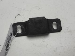 кронштейн (крепление) Volkswagen Passat B5 1997, 1.6 л., бензин, МКПП, белый, универсал, 4D0260427