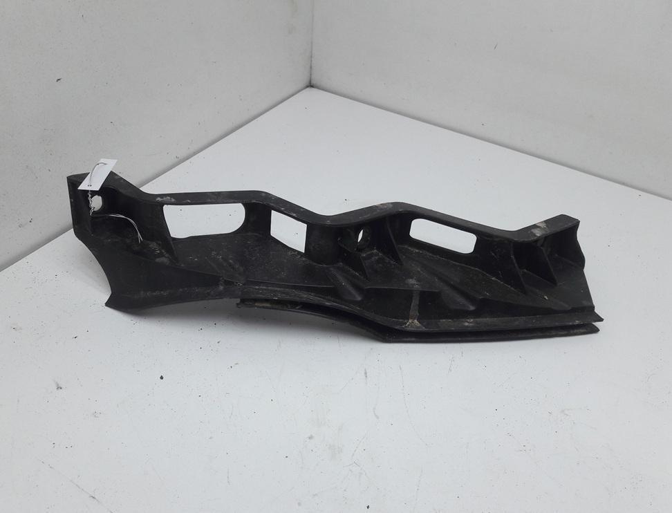 кронштейн переднего бампера Volkswagen Passat B6 2005, 2.0 л., бензин, МКПП, серый, седан, 3C0807889 - фото №1