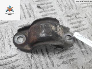 крепление стабилизатора / втулки стабилизатора Volkswagen Passat B5 1999, 1.8 л., бензин, МКПП, синий, универсал, 4D0411336D