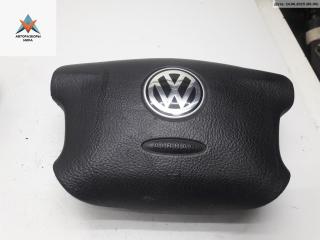 подушка безопасности водителя Volkswagen Passat B5 1997, 1.6 л., бензин, МКПП, белый, универсал, 3B0880201M