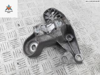 кронштейн двигателя Volkswagen Passat B5 1998, 1.8 л., бензин, МКПП, синий, универсал, 4B0199351B