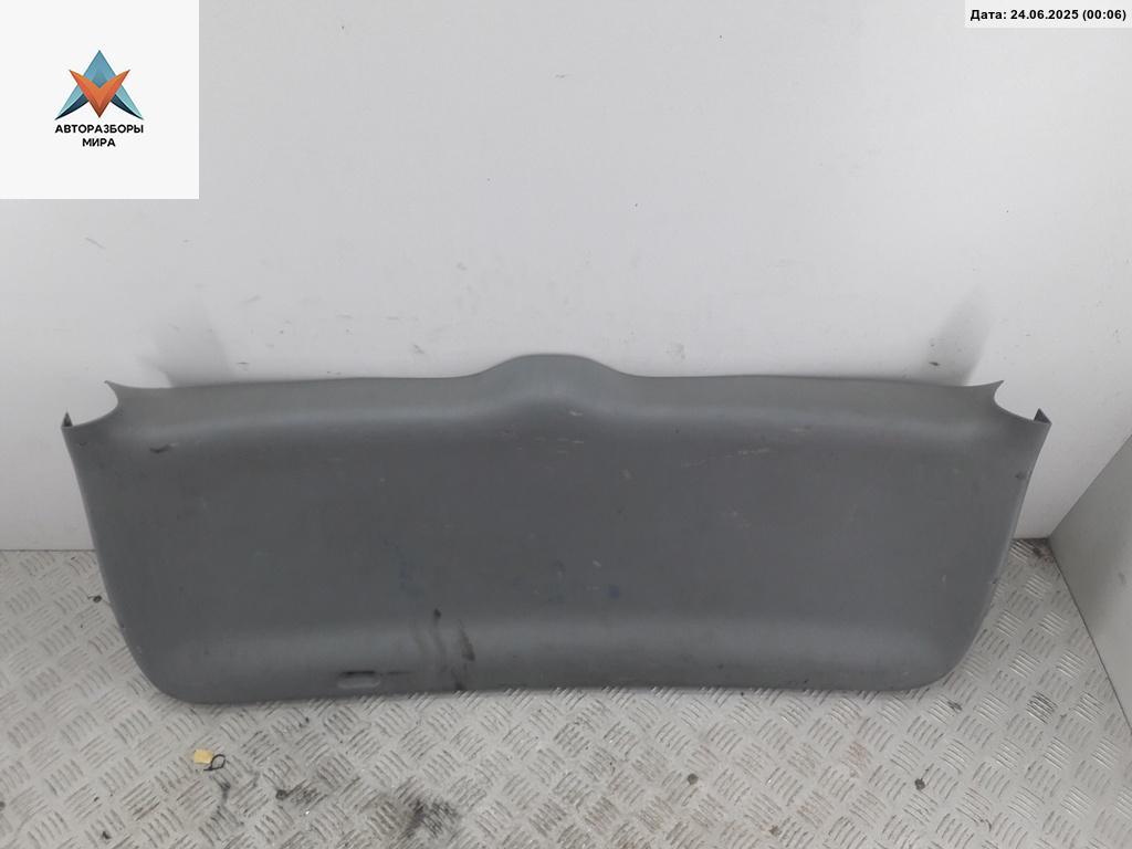 обшивка крышки багажника Skoda Octavia mk1 (A4 1U) 1999, 1.8 л., бензин, МКПП, чёрный, универсал, 1U9867607 - фото №1