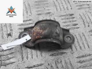 крепление стабилизатора / втулки стабилизатора Volkswagen Passat B5 [рестайлинг] 2002, 1.9 л., дизель, МКПП, синий, универсал, 4D0411336D