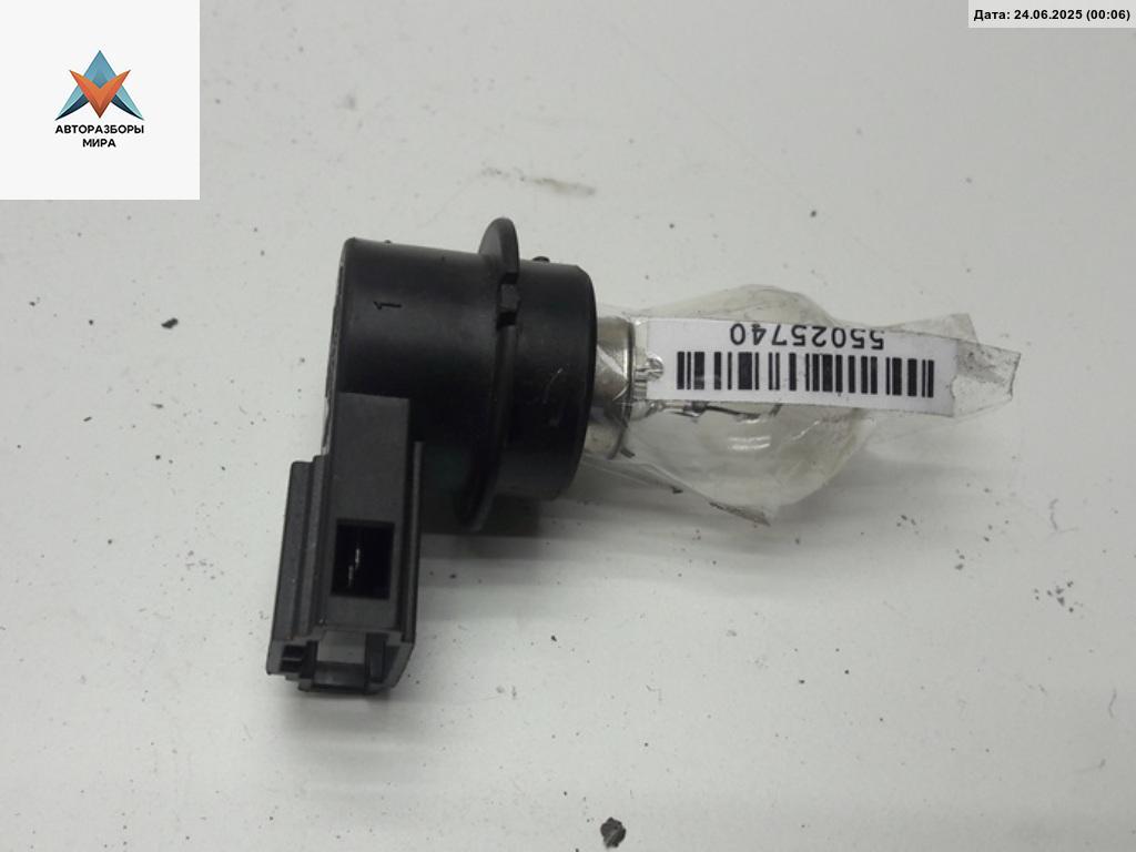 Патрон лампы фонаря Volkswagen Golf 5 поколение 2004, 1.4 л., бензин, МКПП, серый, хетчбэк 3 дв., 1K6945259 - фото №1