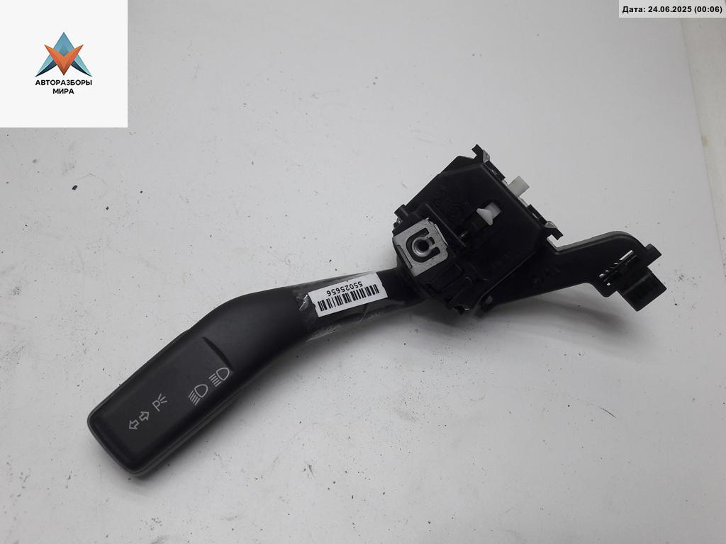 переключатель поворотов Volkswagen Golf 5 поколение 2004, 1.4 л., бензин, МКПП, серый, хетчбэк 3 дв., 1K0953513 - фото №1