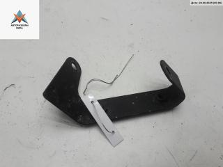 кронштейн (крепление) Volkswagen Passat B5 1997, 1.6 л., бензин, МКПП, белый, универсал, 8D0051229C