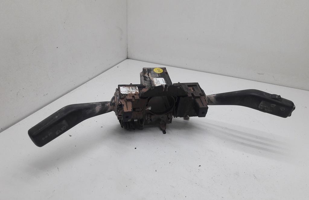 переключатель подрулевой Volkswagen Passat B6 2005, 2.0 л., бензин, МКПП, серый, седан, 3C5953513A
