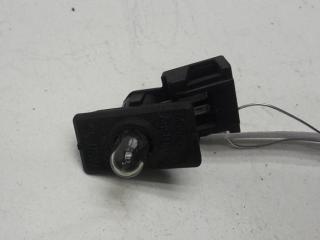 подсветка номера Volkswagen Golf-3 1997, 1.6 л., бензин, МКПП, красный, хетчбэк 5 дв., 1H0943115B