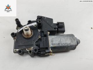 моторчик стеклоподъемника передний правый Audi A6 4B/C5 1998, 2.8 л., бензин, МКПП, синий, седан, 4B0959802