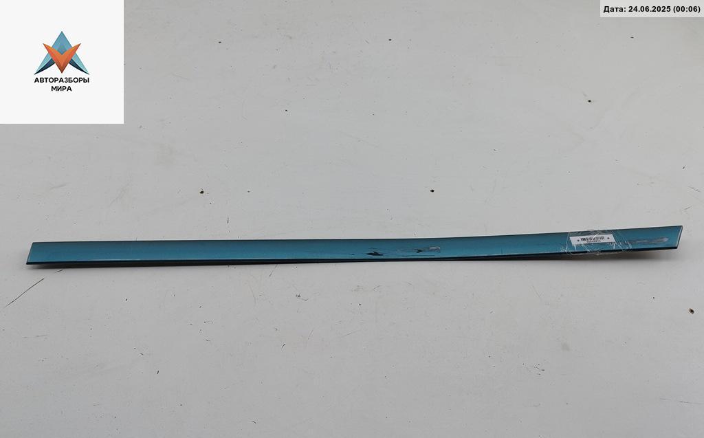 молдинг двери задней левой Audi A6 4B/C5 1997, 2.4 л., бензин, АКПП, зелёный, седан, 4B0853963A - фото №1