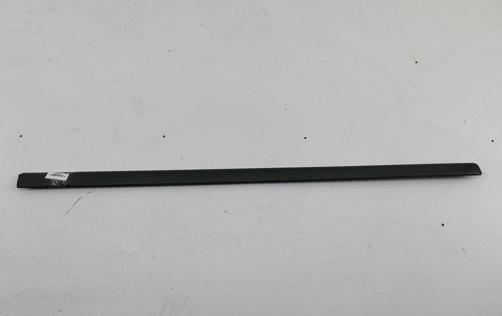 молдинг двери передней правой Audi A4 B6 2003, 1.6 л., бензин, МКПП, зелёный, седан, 8E0853954