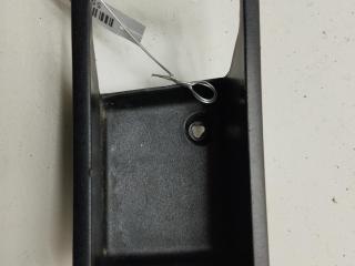 Корпус (держатель) ручки двери передней левой Ford Mondeo 3 поколение 2002, 1.8 л., бензин, МКПП, синий, седан, 1S71F22621BB