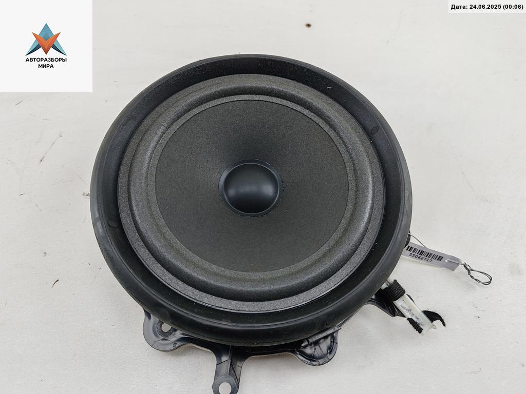 динамик двери Audi A4 B6 2003, 1.6 л., бензин, МКПП, зелёный, седан, 8E0035411 - фото №1