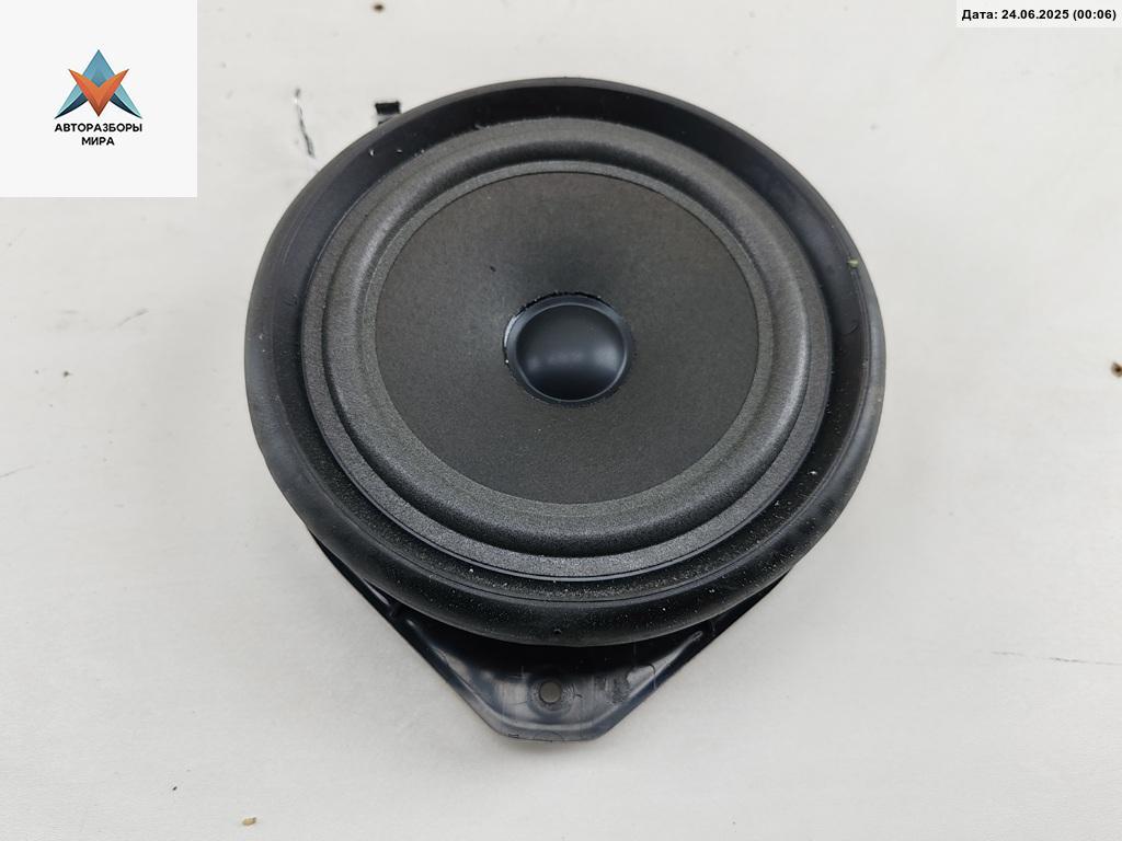 динамик двери Audi A4 B6 2003, 1.6 л., бензин, МКПП, зелёный, седан, 8E0035411 - фото №1