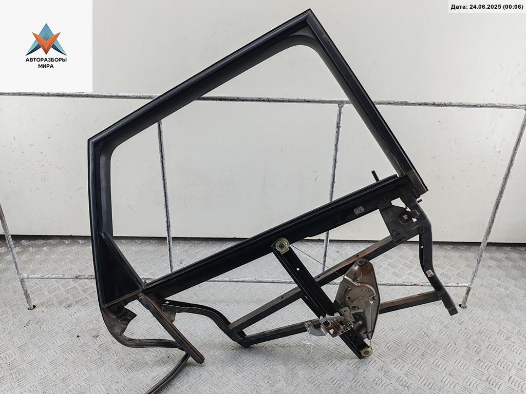 стеклоподъемник электрический задний правый Audi A6 4B/C5 1998, 2.5 л., дизель, МКПП, синий, универсал, 4B0839398B - фото №1