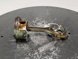 поршень Volvo S80 2 поколение [рестайлинг] 2009, цвет