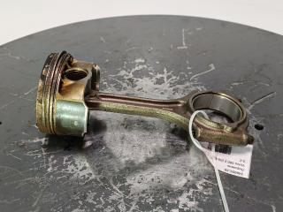 поршень Volvo S80 2 поколение [рестайлинг] 2009, цвет