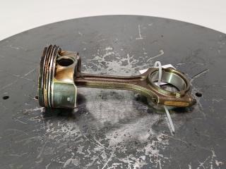 поршень Volvo S80 2 поколение [рестайлинг] 2009, цвет