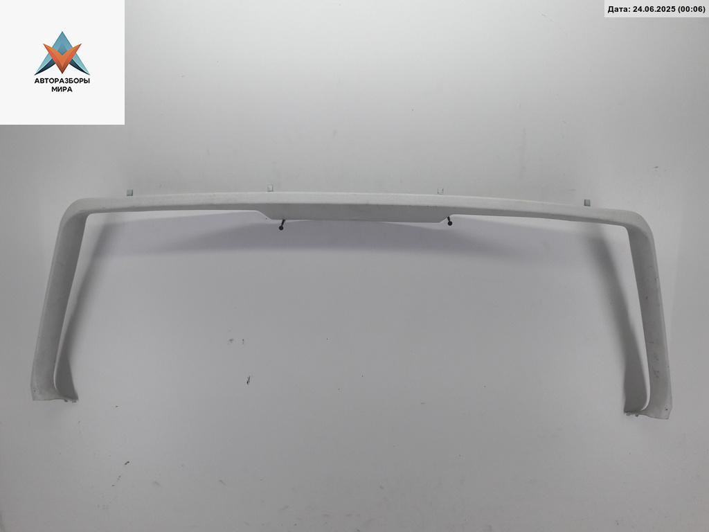 накладка двери (крышки) багажника Volkswagen Passat B5 1998, 1.8 л., бензин, МКПП, синий, универсал, 3B9867975D - фото №1