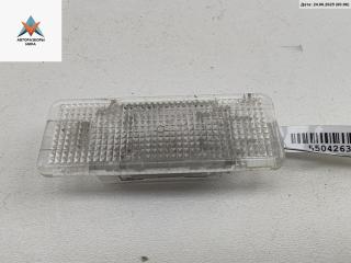 фонарь салона (плафон) BMW 5 серия E39 [рестайлинг] 2000, 2.5 л., бензин, МКПП, синий, универсал, 8363604