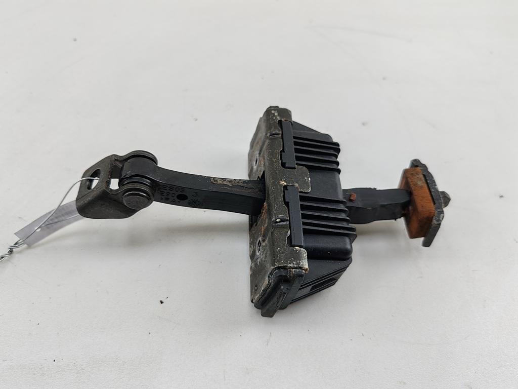 ограничитель открывания двери BMW 3 E90/E91/E92/E93 2005, универсал, 7176807