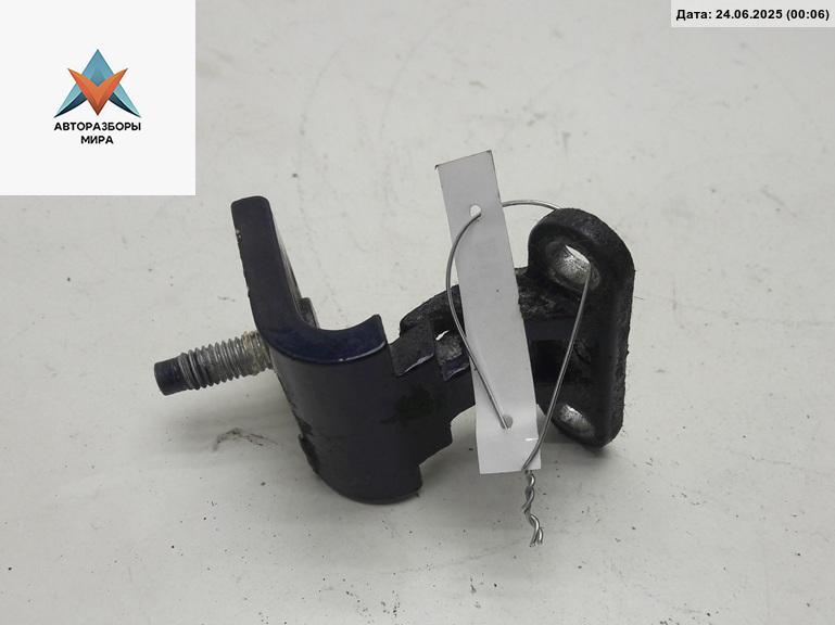 петля крышки багажника Volkswagen Passat B5 1998, синий, универсал, 3B9827301D - фото №1