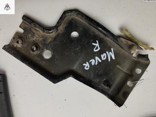 кронштейн переднего бампера Ford Maverick 2 поколение 2002, 2.0 л., бензин, МКПП, чёрный, внедорожник 5 дв.