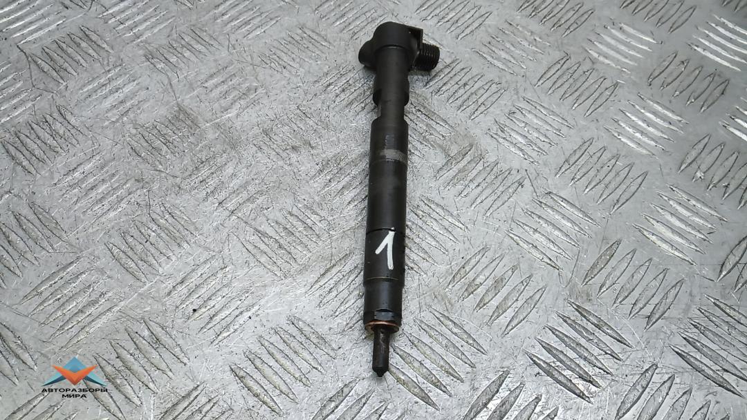 форсунка Mercedes-Benz E-Класс W212/S212/C207/A207 2012, 2.2 л., D E220 CDI, дизель, АКПП, седан, A6510704987 - фото №1