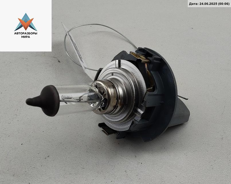 Патрон лампы фары Volkswagen Golf 5 поколение 2005, 1.9 л., дизель, МКПП, серый, хетчбэк 5 дв., 1300636308 - фото №1