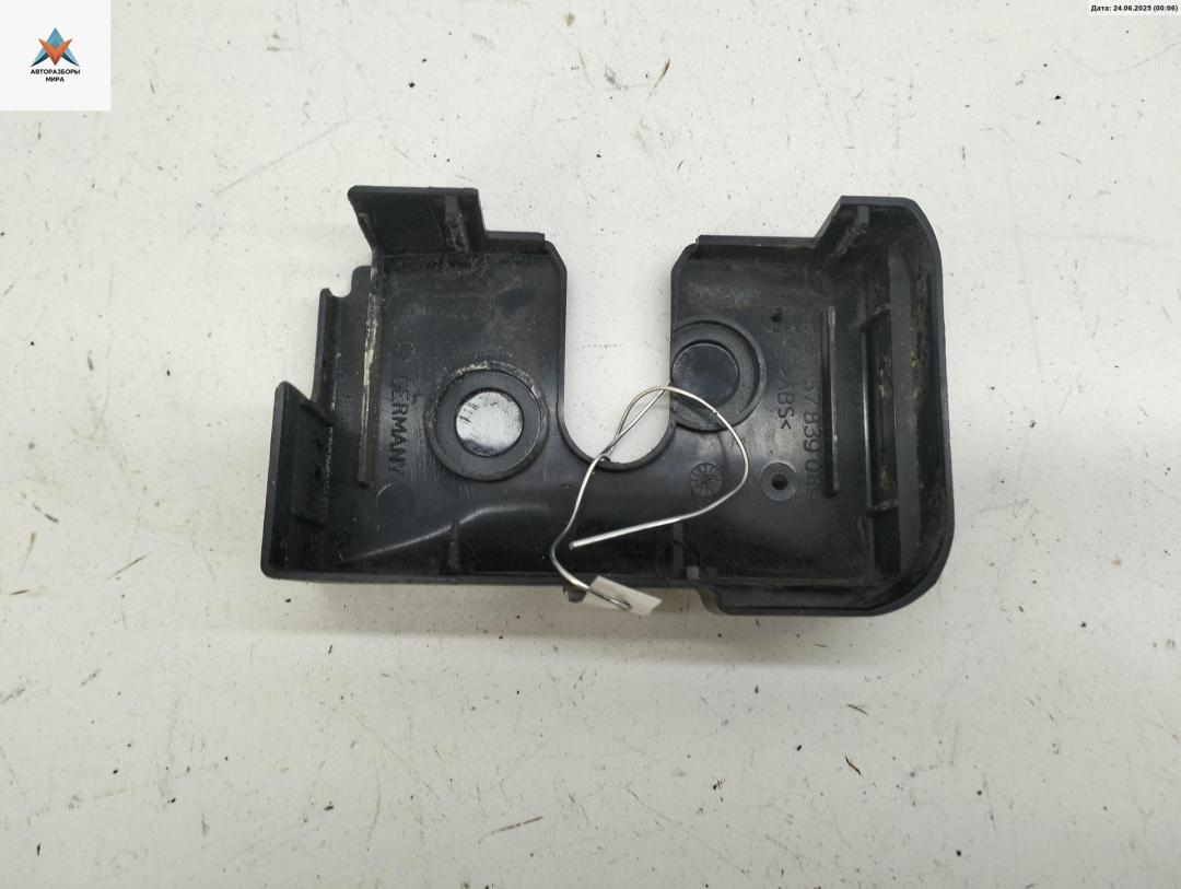 молдинг двери задней левой Volkswagen Passat B4 1993, 2.0 л., бензин, МКПП, синий, седан, 357839089 - фото №1