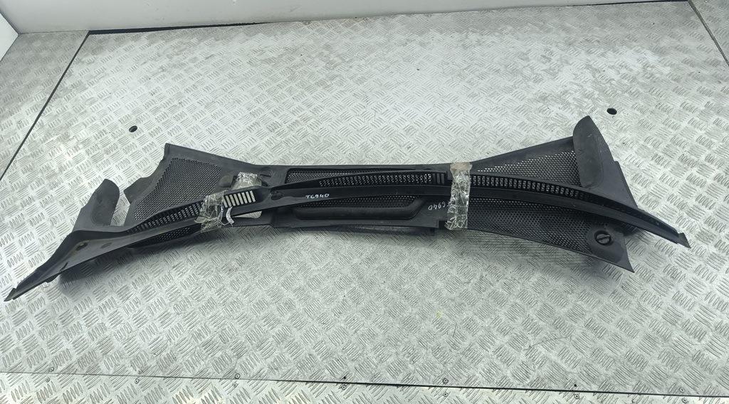 дождевик Volkswagen Phaeton 1 поколение 2003, 3.2 л., бензин, АКПП, чёрный, седан, 3D1819417G - фото №1