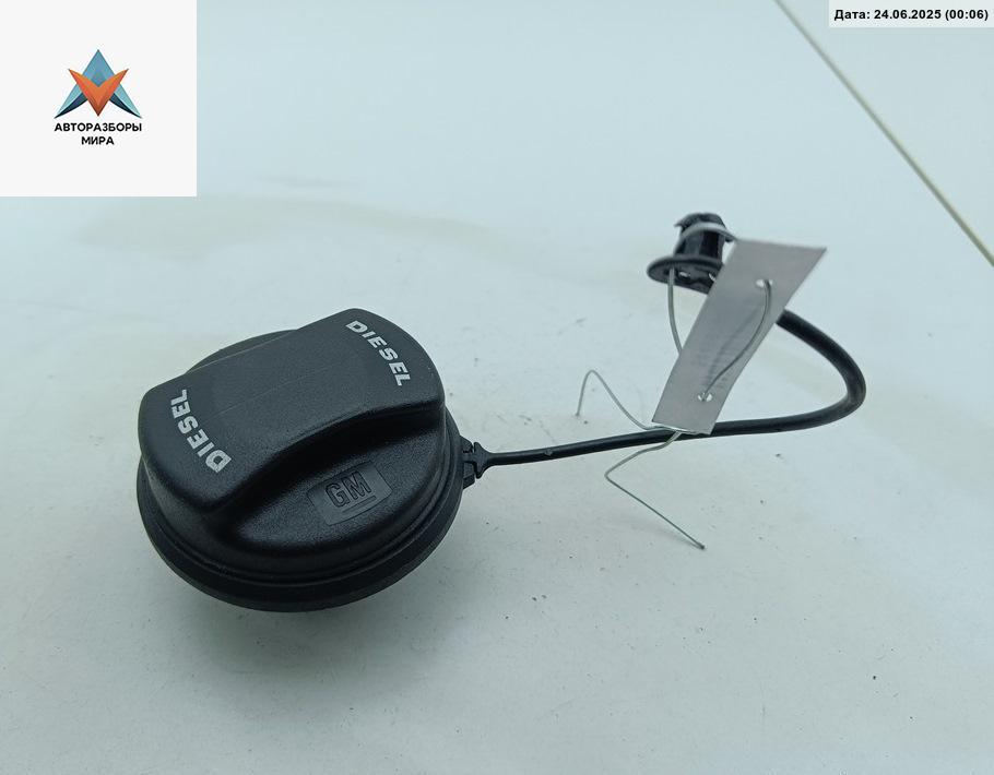 пробка топливного бака Chevrolet Captiva 1 поколение 2006, 2.0 л., дизель, МКПП, чёрный, внедорожник 5 дв. - фото №1