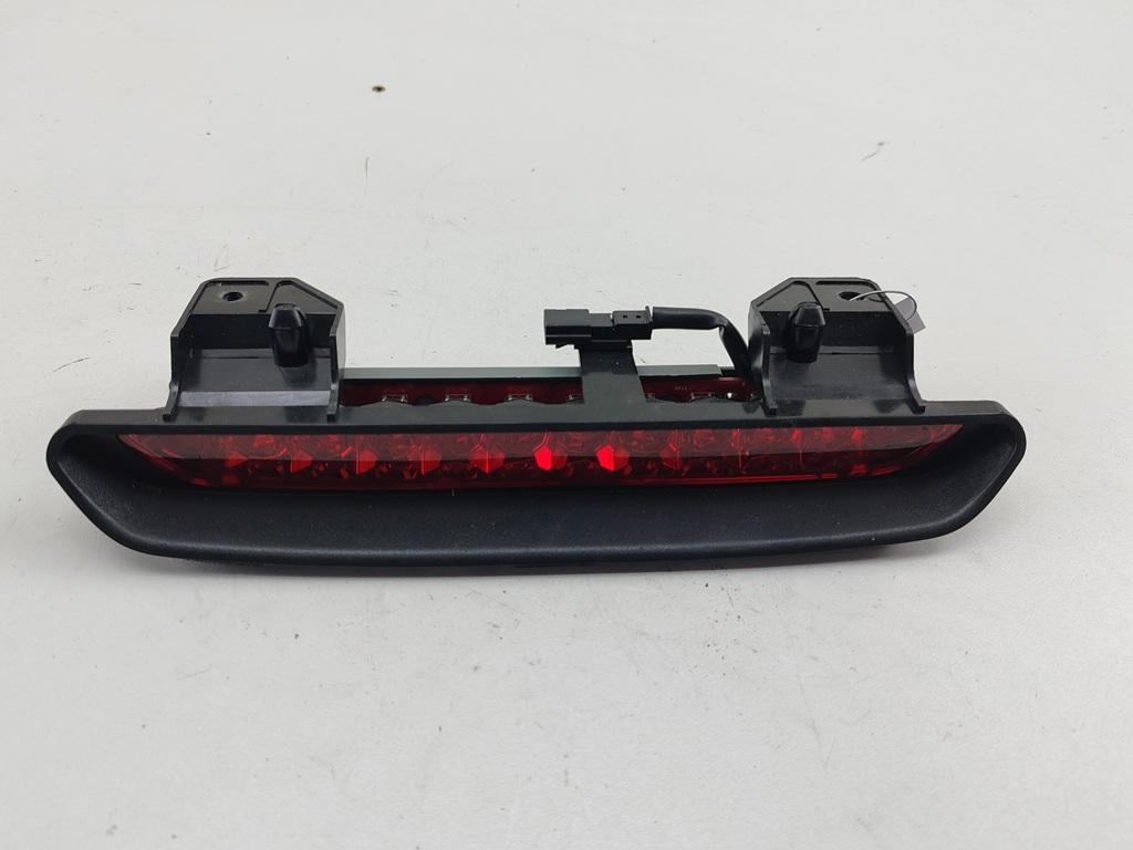 стоп-сигнал Chevrolet Orlando 2011, 2.0 л., дизель, АКПП, чёрный, минивэн, 95031492