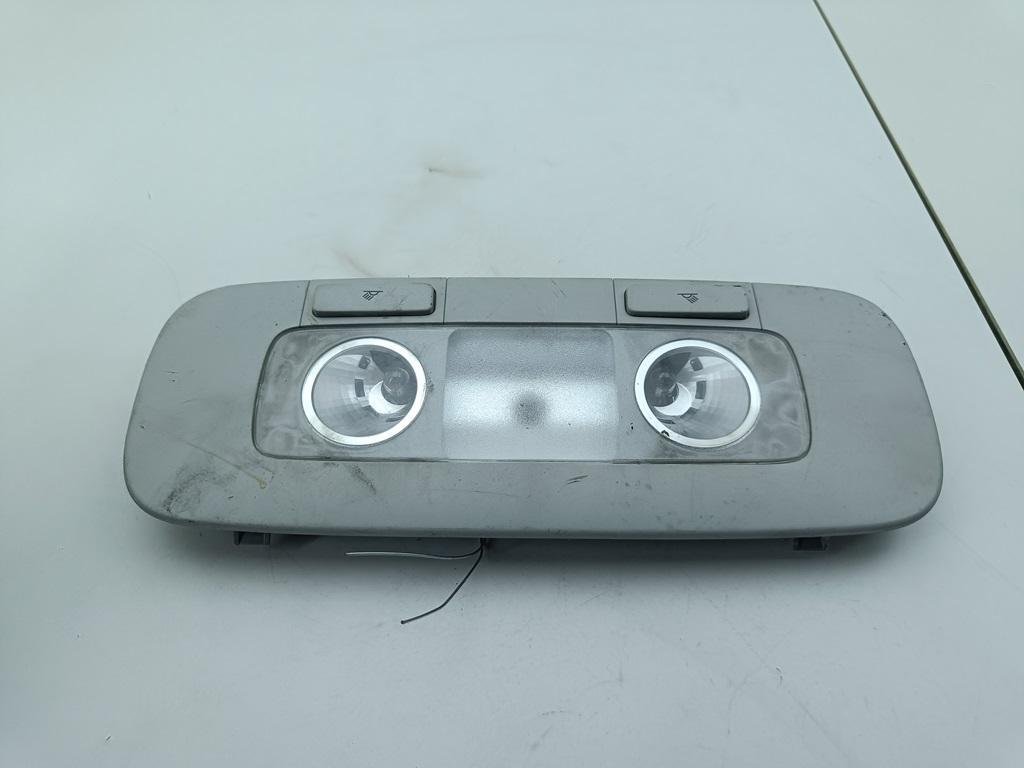 фонарь салона (плафон) Volkswagen Passat B6 2006, 2.0 л., дизель, МКПП, чёрный, универсал, 947-291