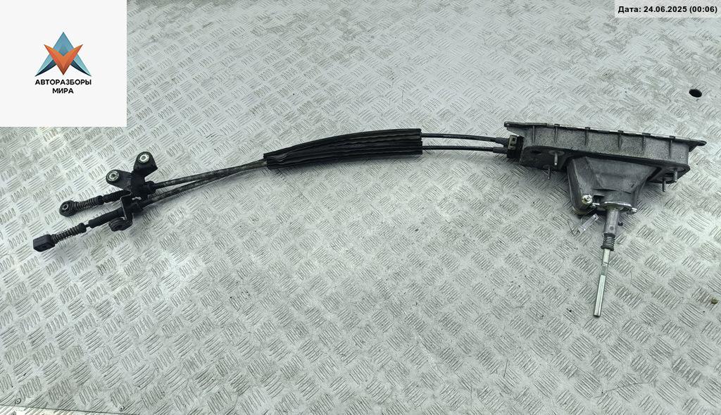 кулиса Volkswagen Passat B6 2006, 2.0 л., дизель, МКПП, чёрный, универсал, 1K0711091A - фото №1