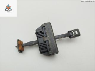 ограничитель открывания двери BMW 5 серия E60/E61 2006, седан, 7033609