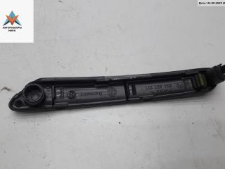 молдинг двери задней левой Volkswagen Passat B5 [рестайлинг] 2001, 1.6 л., бензин, МКПП, серый, универсал, 3B4867371