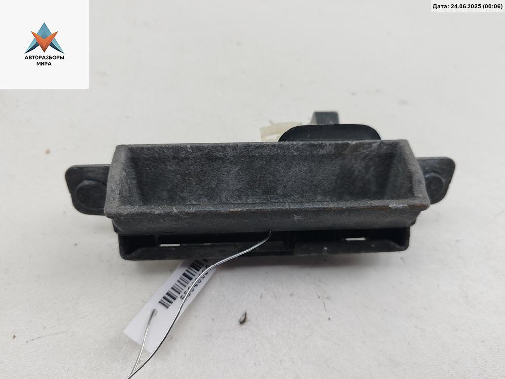 ручка крышки багажника Mazda CX-7 1 поколение 2007, серый, внедорожник 5 дв. - фото №1