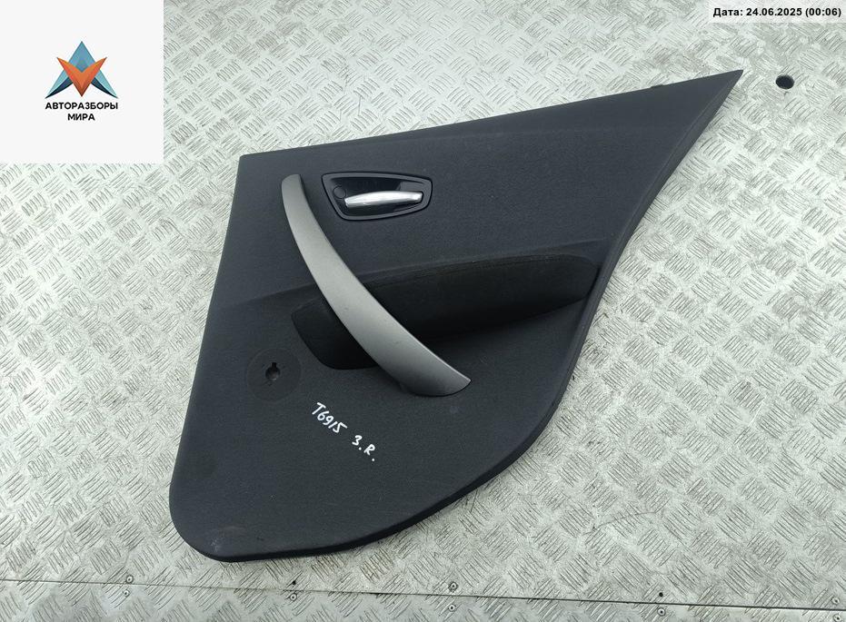 обшивка двери задняя правая BMW 1 серия E81/E82/E87/E88 2006, 1.6 л., бензин, МКПП, чёрный, хетчбэк 5 дв., 7067959 - фото №1