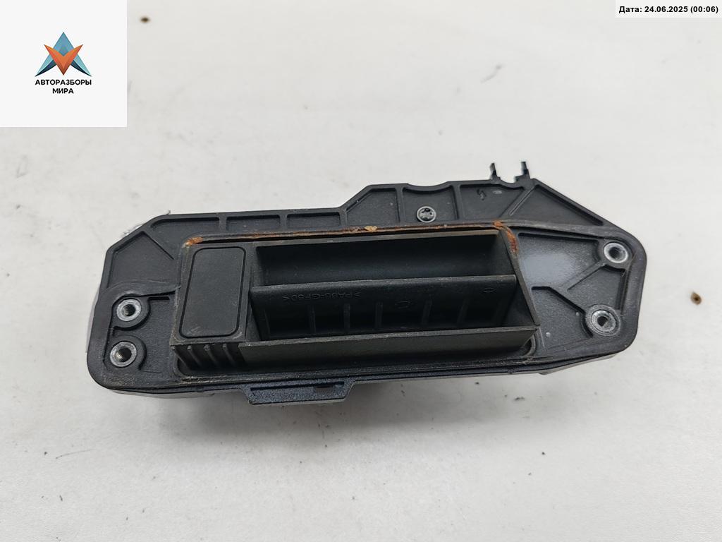 ручка крышки багажника Mercedes-Benz E-Класс W211/S211 2004, серый, универсал, 21174093 - фото №1