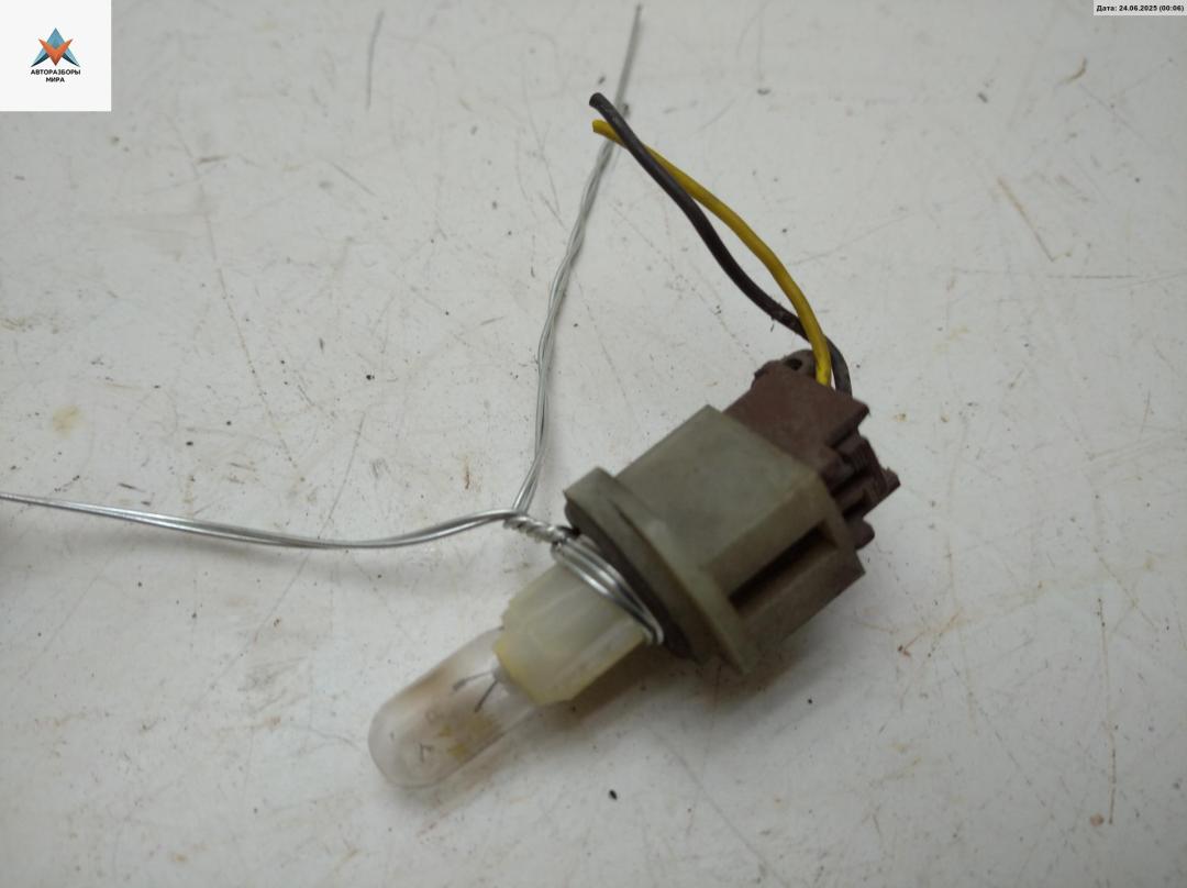 Патрон лампы фары Fiat Ducato 2 поколение 1995, 2.5 л., дизель, МКПП, белый, микроавтобус - фото №1