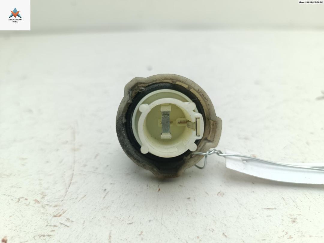 Патрон лампы фонаря Citroen C4 Grand Picasso 1 поколение 2008, 2.0 л., дизель, АКПП, серый, минивэн - фото №1