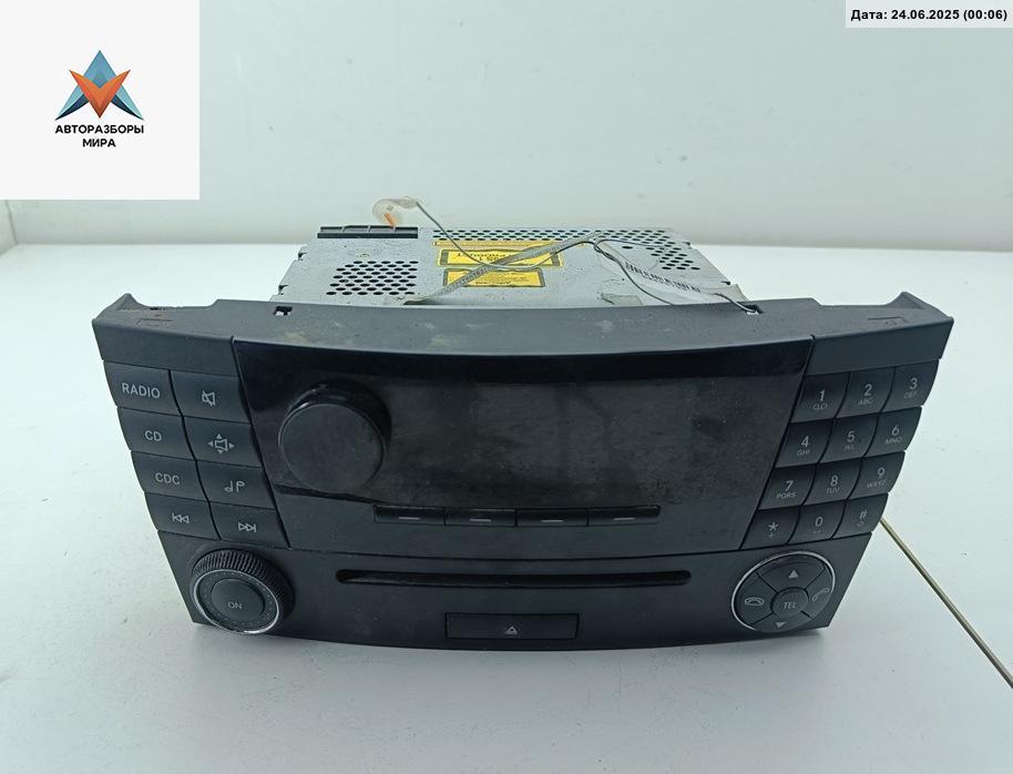 магнитола Mercedes-Benz E-Класс W211/S211 2004, 2.2 л., дизель, АКПП, серый, универсал, 2115404734 - фото №1