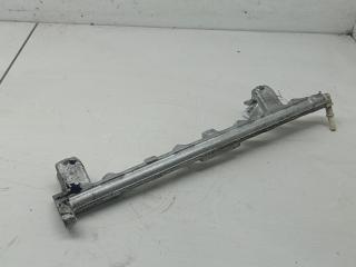 топливная рампа Ford Fusion 1 поколение [рестайлинг] 2005, 1.3 л., бензин, МКПП, красный, хетчбэк 5 дв., 2N1U9H487AB