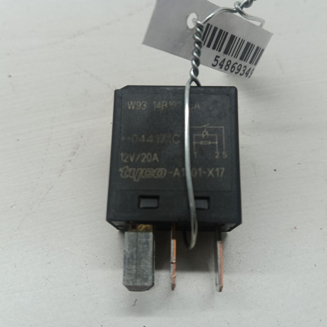реле (прочие) Ford Mondeo III 2004, 2.0 л., дизель, МКПП, серый, хетчбэк 5 дв., 2W9314B192BA